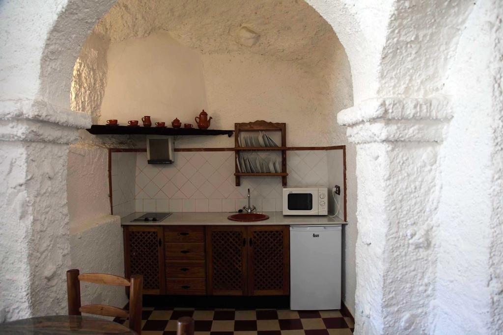 Cuevas Del Zenete Apartman Alcudia de Guadix Kültér fotó
