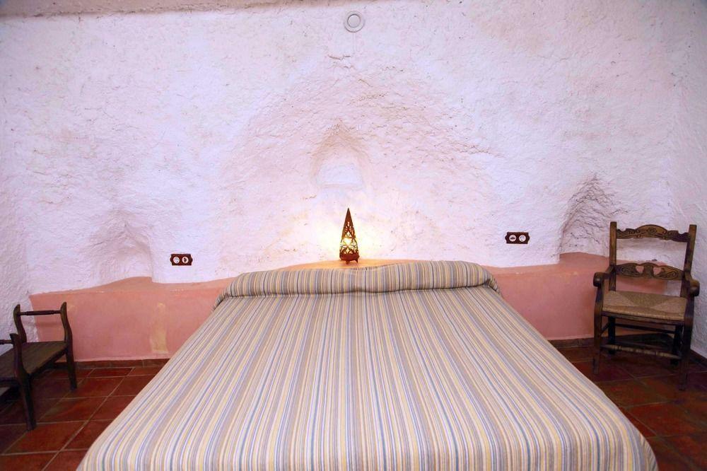 Cuevas Del Zenete Apartman Alcudia de Guadix Kültér fotó