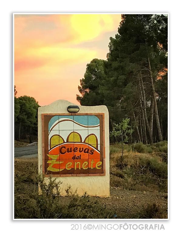 Cuevas Del Zenete Apartman Alcudia de Guadix Kültér fotó