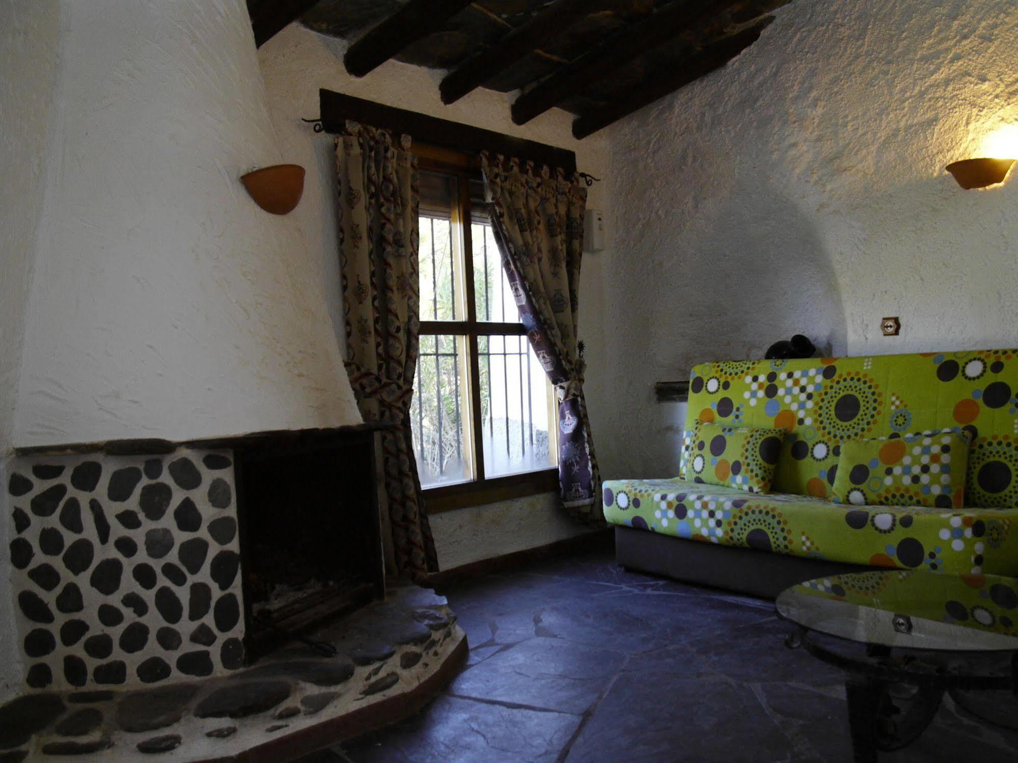 Cuevas Del Zenete Apartman Alcudia de Guadix Kültér fotó